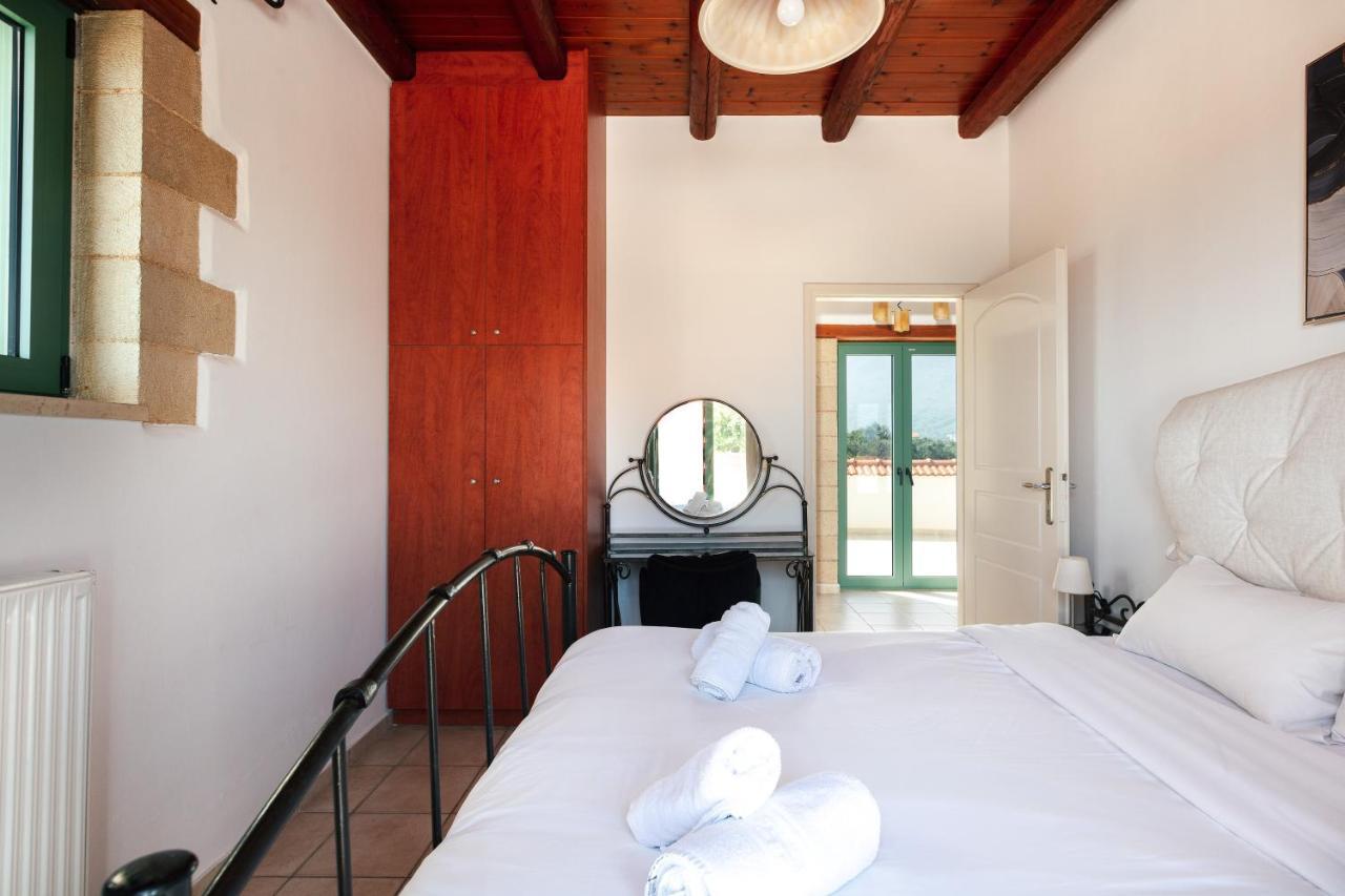 Villa Pinelopi Asproulianoi Bagian luar foto
