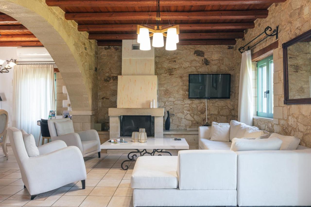 Villa Pinelopi Asproulianoi Bagian luar foto