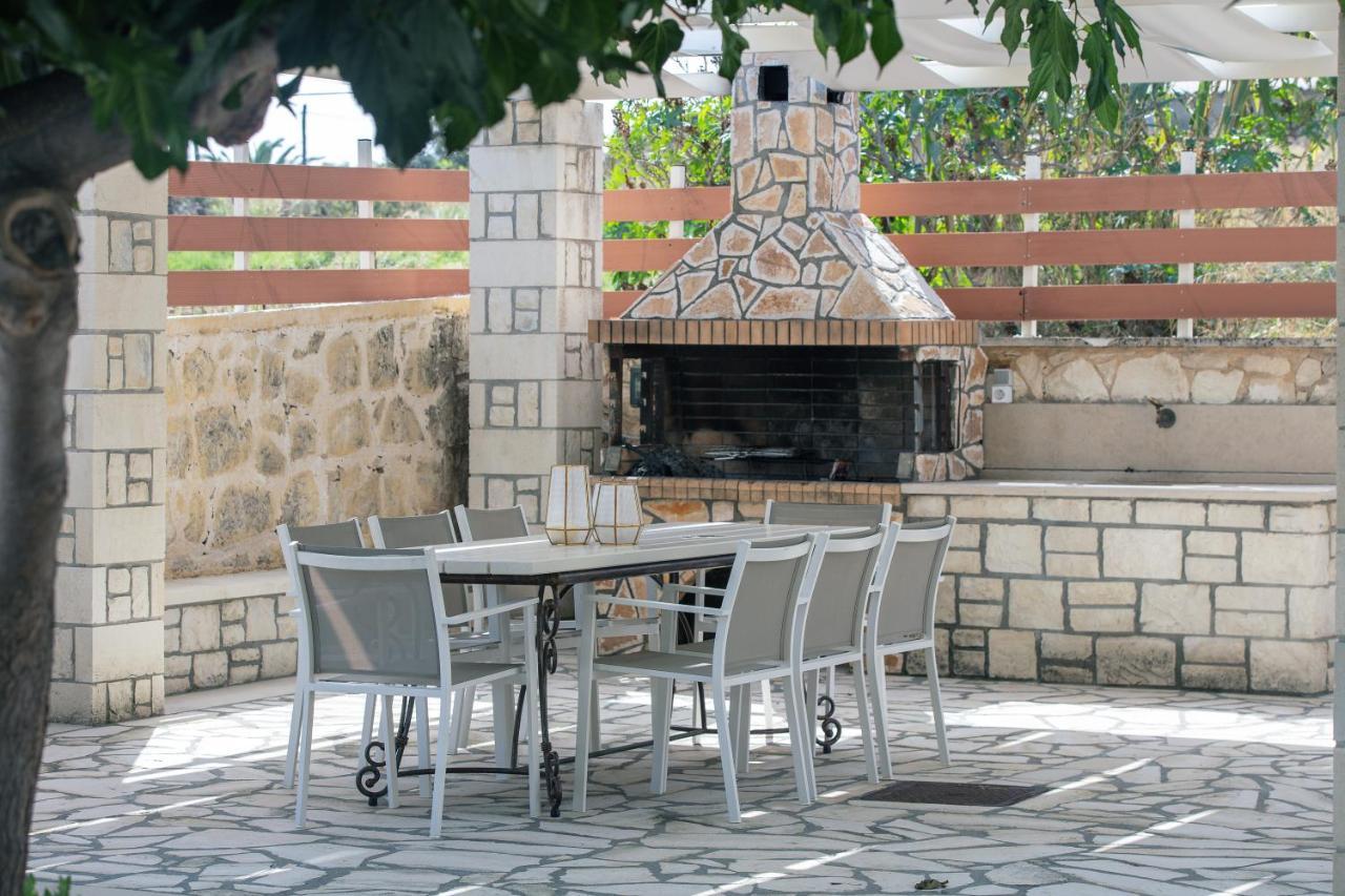 Villa Pinelopi Asproulianoi Bagian luar foto